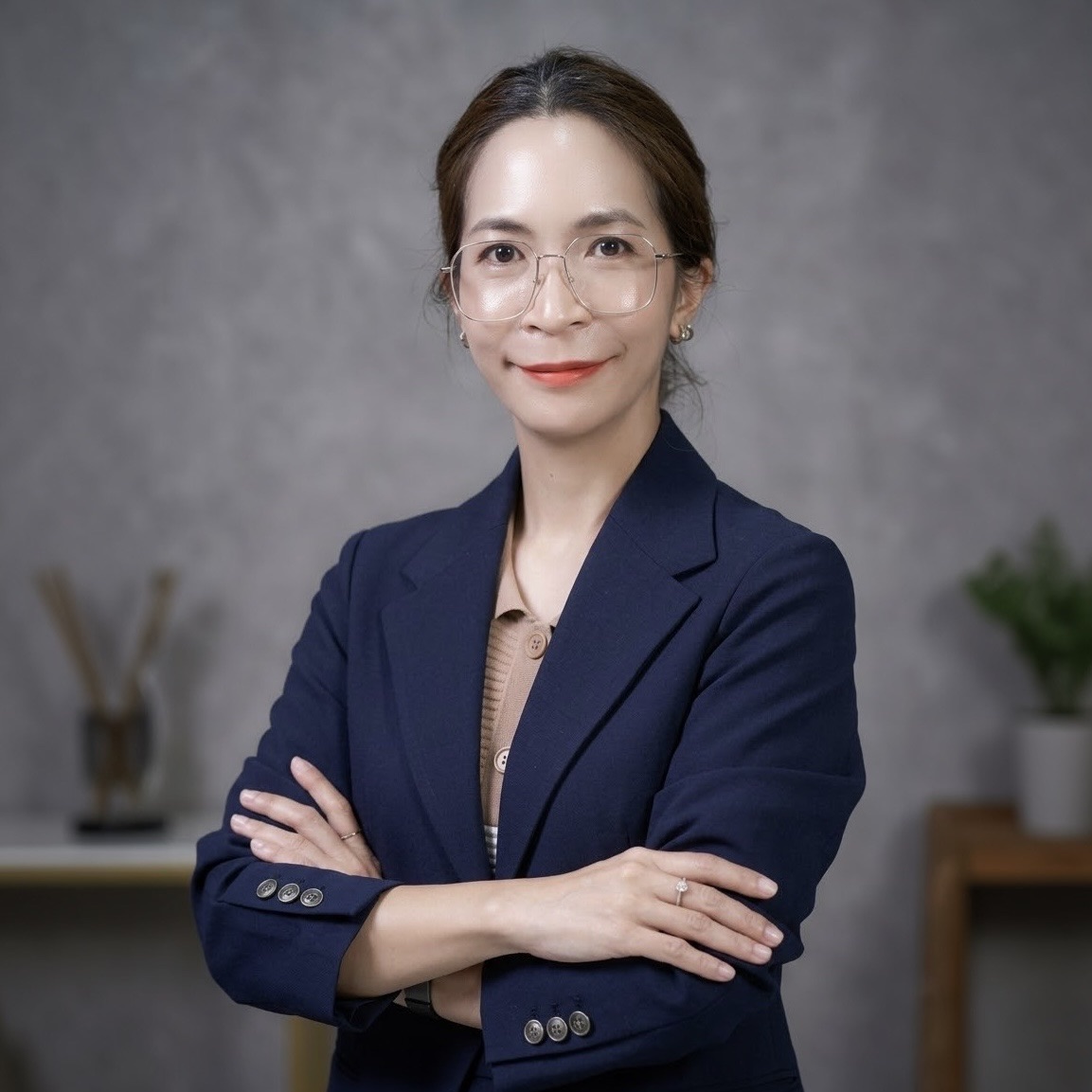 Assist. Prof. Dr. Waraporn Piyawit